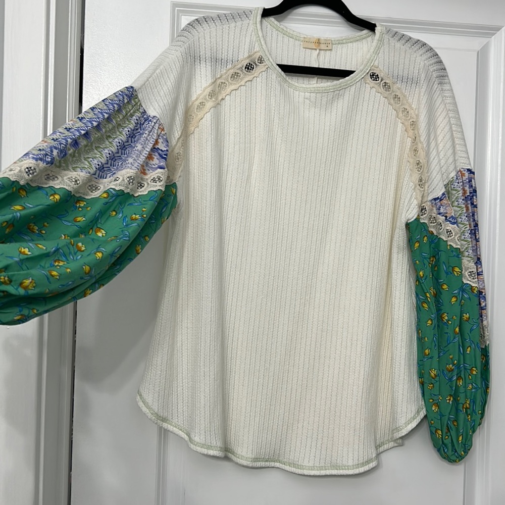 Chrysanthemum women Med top size Med